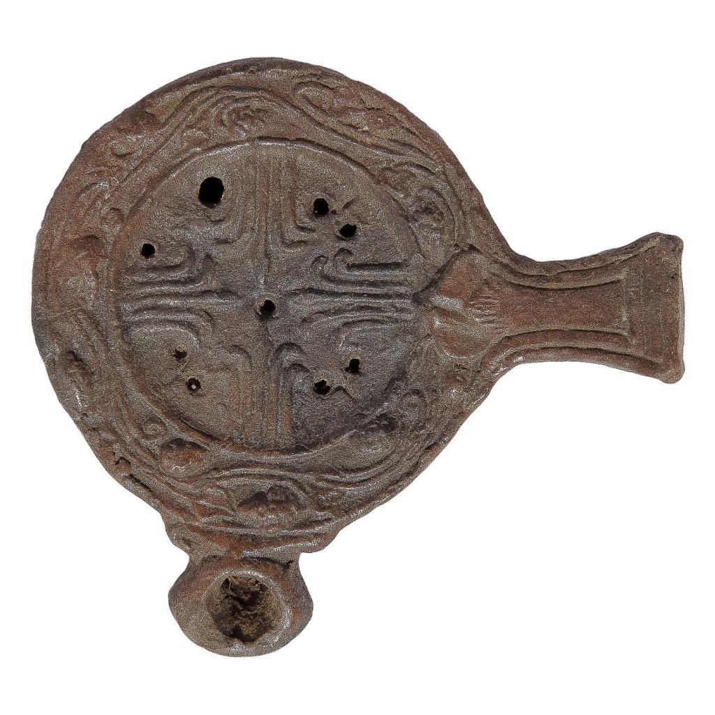 D. 118 x 110 x 27 mm Acquisition SVV Libert Damien, Paris, France. Provenance inconnue. N° 20120212 011 D. 118 x 110 x 27 mm Acquisition SVV Libert Damien, Paris, France. Provenance inconnue. N° 20120212 011