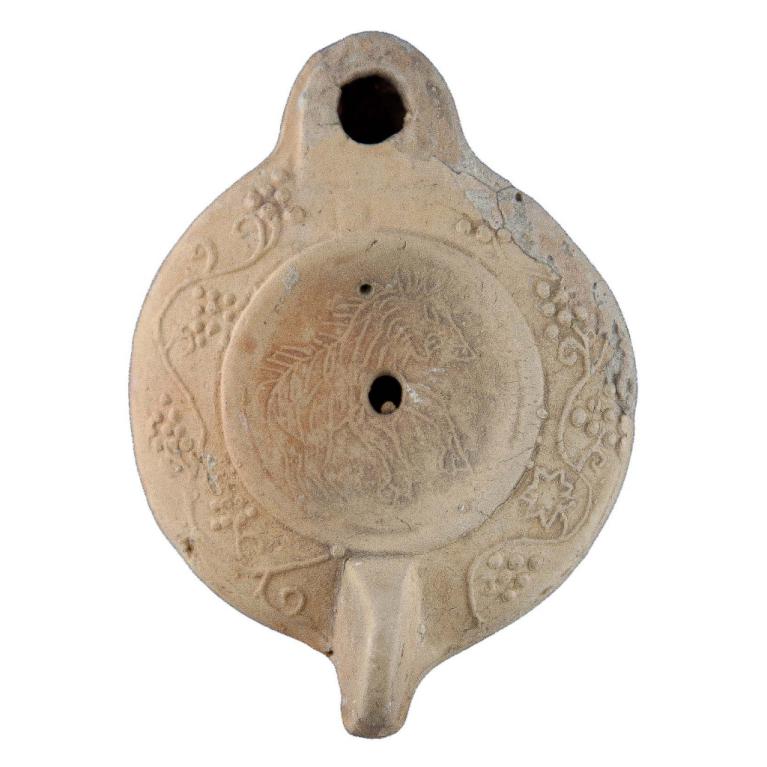 Quadrupède de profil droit. Cheval ? D. 116 x 76 x 35 mm Ex collection Sempéré Martial. N° 20120327 035 Quadrupède de profil droit. Cheval ? D. 116 x 76 x 35 mm Ex collection Sempéré Martial. N° 20120327 035