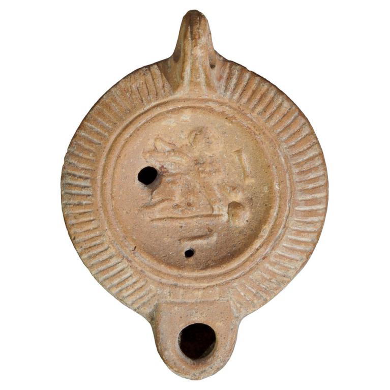 Sphinx de Thèbes de profil droit, à ses pieds, les ossements de ses victimes. Signature, EXO/PVLLA/N ? D. 106 x 76 x 28 mm Acquisition SVV Labarbe Marc, Toulouse, France. Voir fiche N° 20121125 042 Sphinx de Thèbes de profil droit, à ses pieds, les ossements de ses victimes. Signature, EXO/PVLLA/N ? D. 106 x 76 x 28 mm Acquisition SVV Labarbe Marc, Toulouse, France. Voir fiche N° 20121125 042
