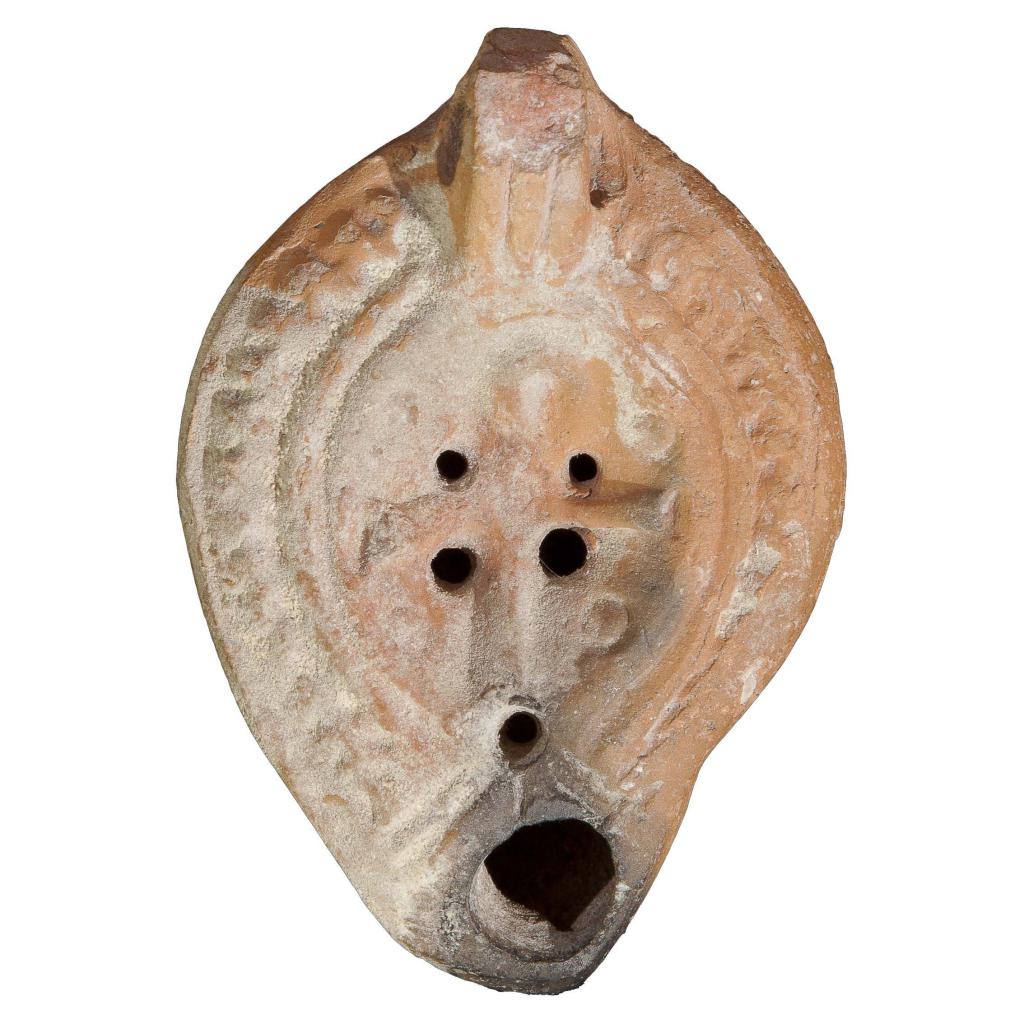 Croix cromata Marque de potier D. 97 x 67 x 33 mm Acquisition SVV Labarbe Marc, provenance Tunisie N° 20121125 072 Croix cromata Marque de potier D. 97 x 67 x 33 mm Acquisition SVV Labarbe Marc, provenance Tunisie N° 20121125 072