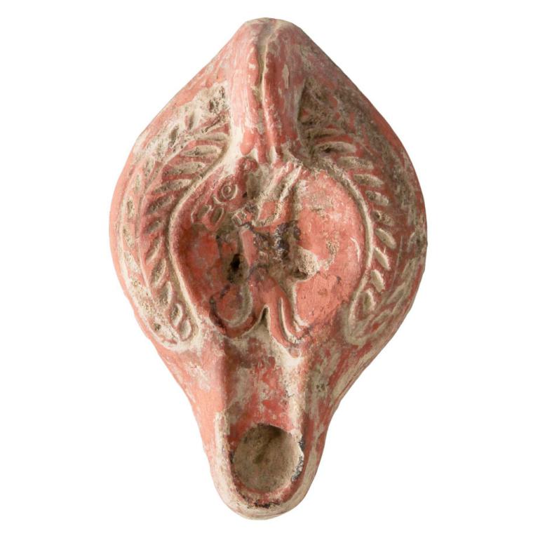 Chien avec un collier, de profil, à droite. Marque de potier, palme gravée Acquisition SVV Thierry de Maigret N° 20130327 013 Chien avec un collier, de profil, à droite. Marque de potier, palme gravée Acquisition SVV Thierry de Maigret N° 20130327 013