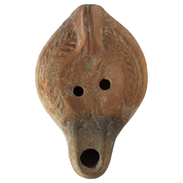 Chien avec un collier, de profil, à droite. Ancienne étiquette : Hadrumet Mai 1888 Nécropole enceinte 1 Acquisition SVV Cannes Encheres N° 20130630 074 Chien avec un collier, de profil, à droite. Ancienne étiquette : Hadrumet Mai 1888 Nécropole enceinte 1 Acquisition SVV Cannes Encheres N° 20130630 074
