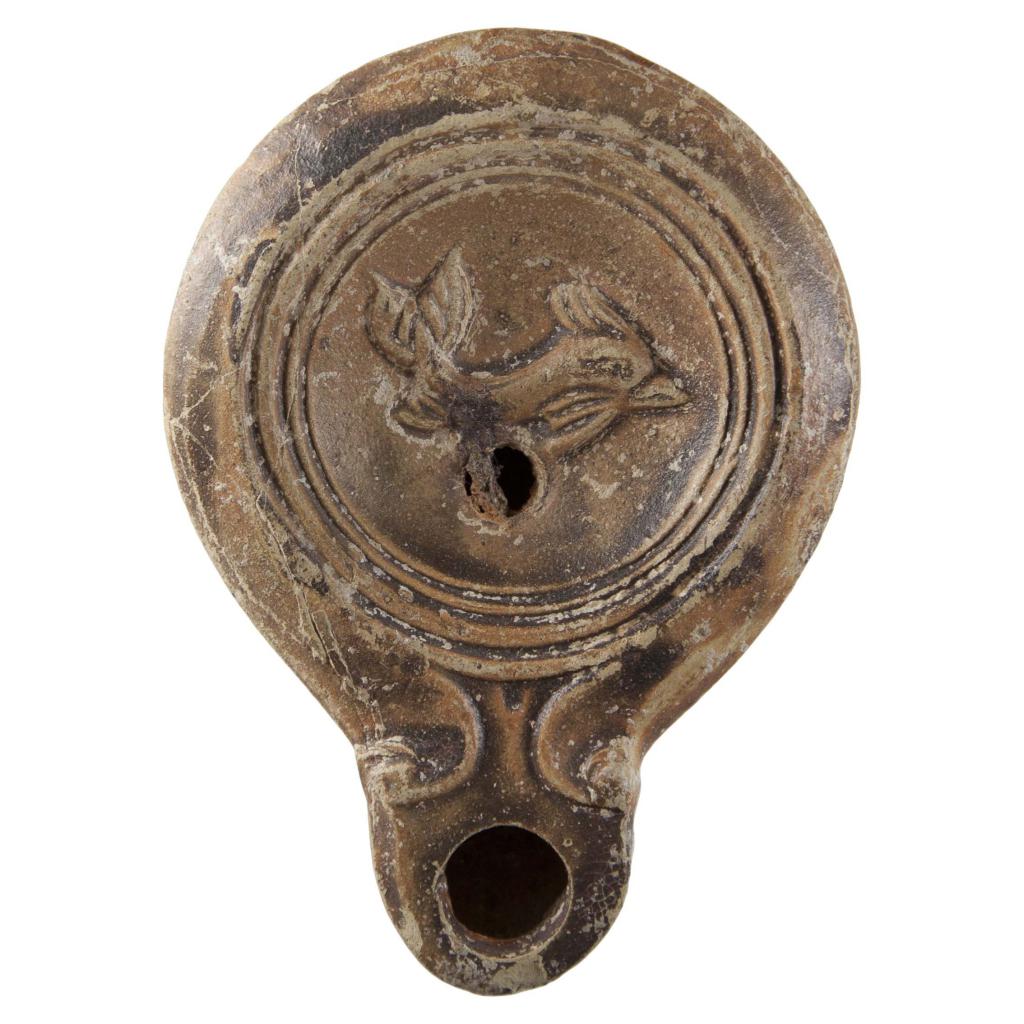 Dauphin à droite, recollée Pièce trouvée en 1969 à Aïn Djeloula, région de Kairouan en Tunisie. Collection de Monsieur J.... D. 93 x 67 x 24 mm 20141122 004 Dauphin à droite, recollée Pièce trouvée en 1969 à Aïn Djeloula, région de Kairouan en Tunisie. Collection de Monsieur J.... D. 93 x 67 x 24 mm 20141122 004