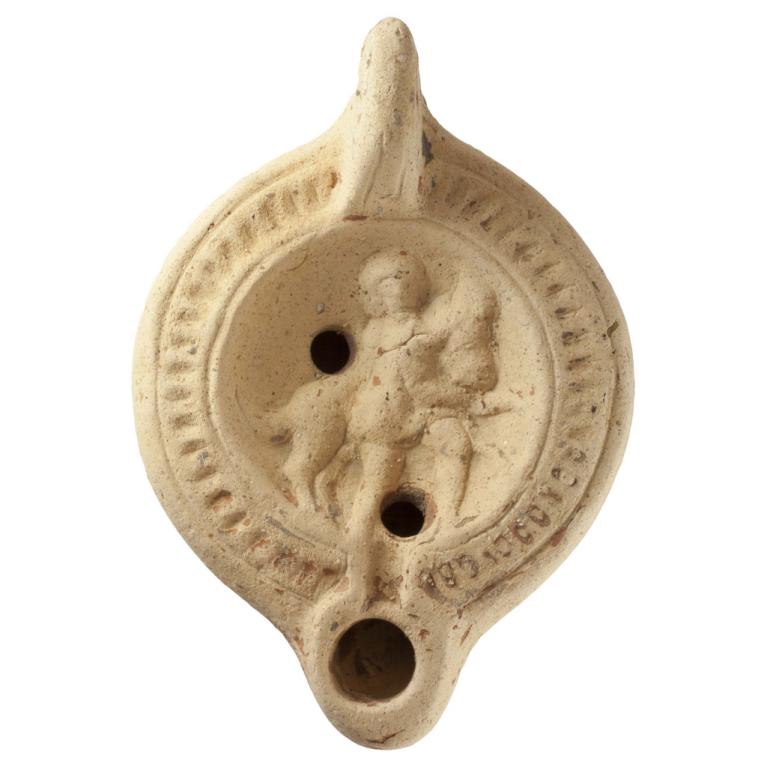 Homme maîtrisant un taureau par les cornes D. 119 x 83 x 31 mm Identique dans Dejean, n° L892 20150130 007 Homme maîtrisant un taureau par les cornes D. 119 x 83 x 31 mm Identique dans Dejean, n° L892 20150130 007
