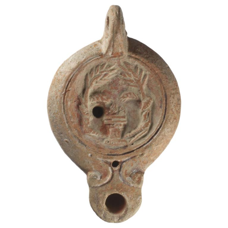 Deux serpents lovés autour de deux arbres symétriques se rejoignent au dessus d'un autel allumé Signature CCLO.SVC D. 109 x 68 x 27 mm Identique dans Bussière 16, n° 464 (voir aussi 2147), 20150213 047 Deux serpents lovés autour de deux arbres symétriques se rejoignent au dessus d'un autel allumé Signature CCLO.SVC D. 109 x 68 x 27 mm Identique dans Bussière 16, n° 464 (voir aussi 2147), 20150213 047