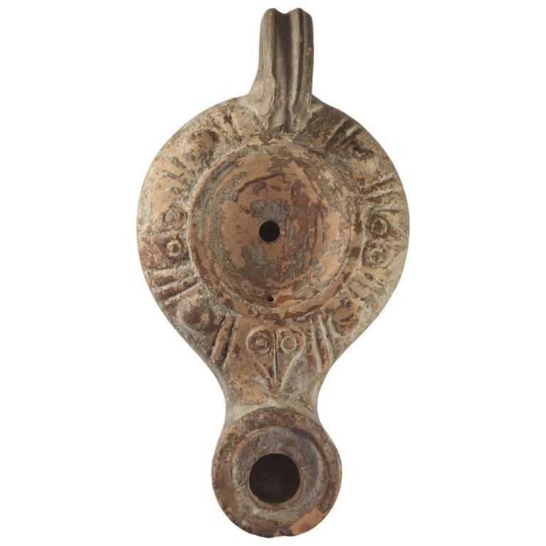 Lampe crétoise D. 158 x 85 x 40 mm Inv. 20150501 001 Lampe crétoise D. 158 x 85 x 40 mm Inv. 20150501 001