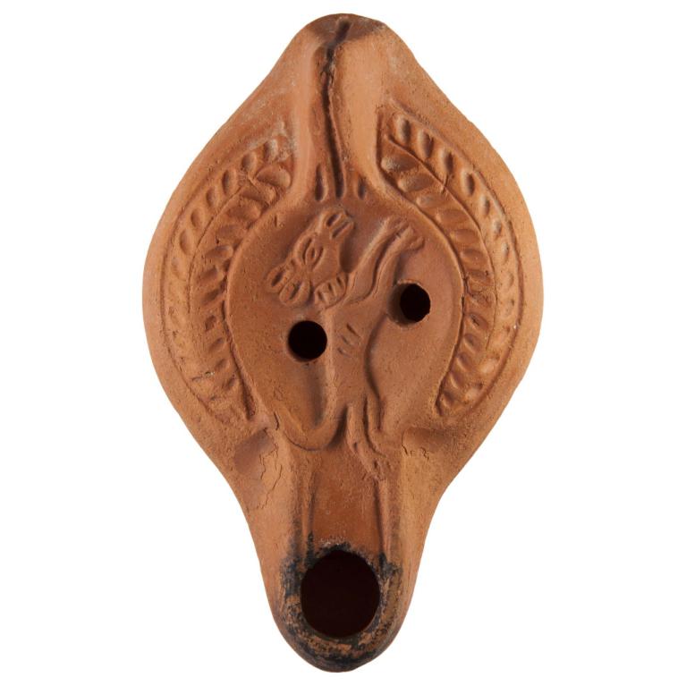 Chien avec un collier, de profil, à droite. D. 121 x 74 x 28 mm Ex collection VG N° 20150518 121 Chien avec un collier, de profil, à droite. D. 121 x 74 x 28 mm Ex collection VG N° 20150518 121