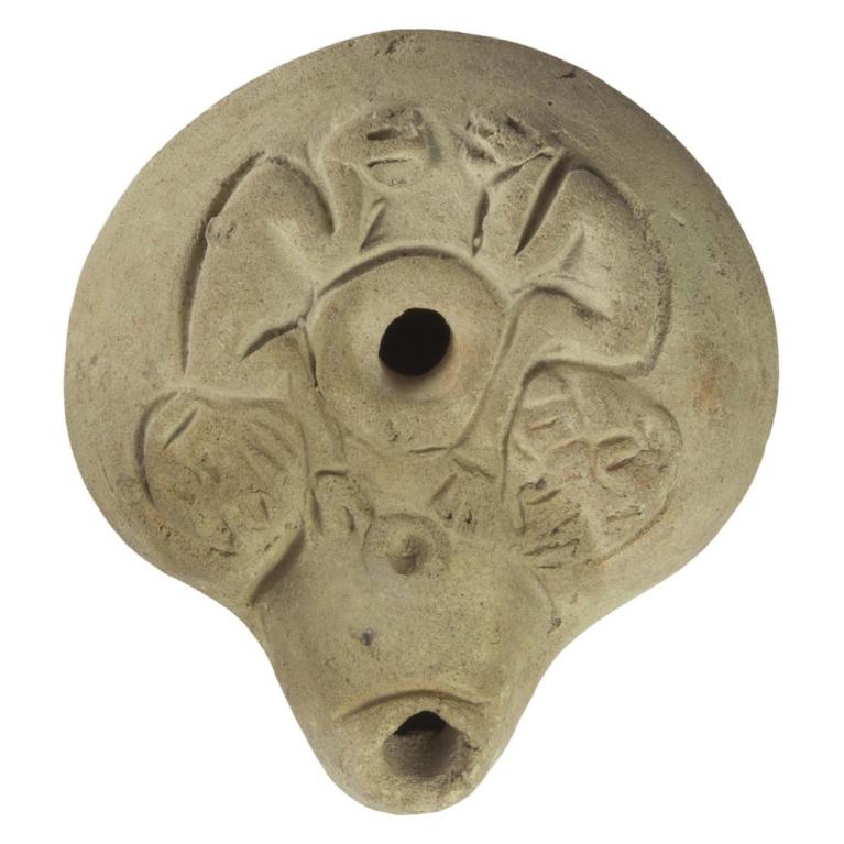 "Deux embryons" de profil face à face avec un cercle entre les deux au niveau des mains. D. 80 x 73 x 33 mm Acquisition SVV Vermot & Associés, Paris, France. Provenance inconnue. Voir fiche N° 20151215 007 "Deux embryons" de profil face à face avec un cercle entre les deux au niveau des mains. D. 80 x 73 x 33 mm Acquisition SVV Vermot & Associés, Paris, France. Provenance inconnue. Voir fiche N° 20151215 007