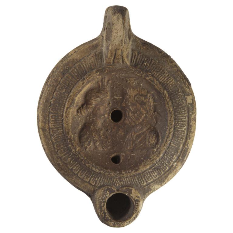 Buste d'Isis et de Sérapis se faisant face. Signature : EX OFICINA CVS AB AQVAS REGIAS D. 109 x 79 x 27 mm Acquisition SVV Holz - Artles, Arles, France. Provenance inconnue. Voir fiche N° 20151219 022 Buste d'Isis et de Sérapis se faisant face. Signature : EX OFICINA CVS AB AQVAS REGIAS D. 109 x 79 x 27 mm Acquisition SVV Holz - Artles, Arles, France. Provenance inconnue. Voir fiche N° 20151219 022