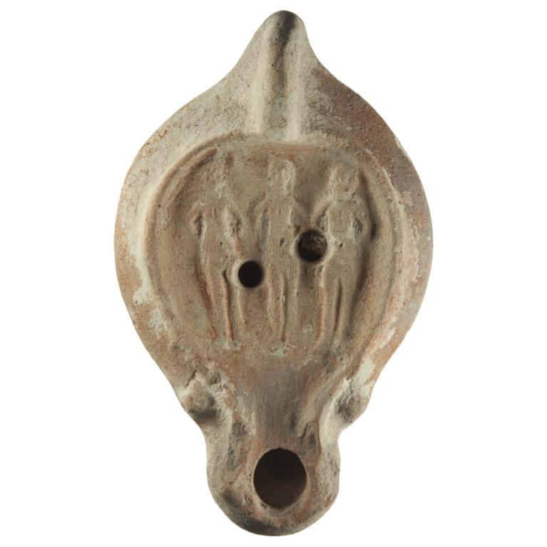 Trois personnages debout (femmes ?) D. 129 x 80 x 36 mm Acquisition SVV Anaf, Grenoble, France. Succession Ferchiou, Me Richy. Ancienne collection Naïdé Ferchiou, provenance Tunisie. Voir fiche N° 20160218 036 Trois personnages debout (femmes ?) D. 129 x 80 x 36 mm Acquisition SVV Anaf, Grenoble, France. Succession Ferchiou, Me Richy. Ancienne collection Naïdé Ferchiou, provenance Tunisie. Voir fiche N° 20160218 036