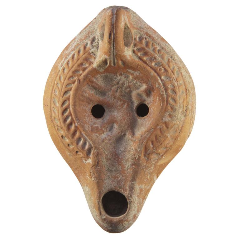Chien de profil à gauche. Marque de potier indéterminée. D. 127 x 86 x 31 mm Acquisition SVV Vermot & Associés Paris N° 20160324 010 Chien de profil à gauche. Marque de potier indéterminée. D. 127 x 86 x 31 mm Acquisition SVV Vermot & Associés Paris N° 20160324 010