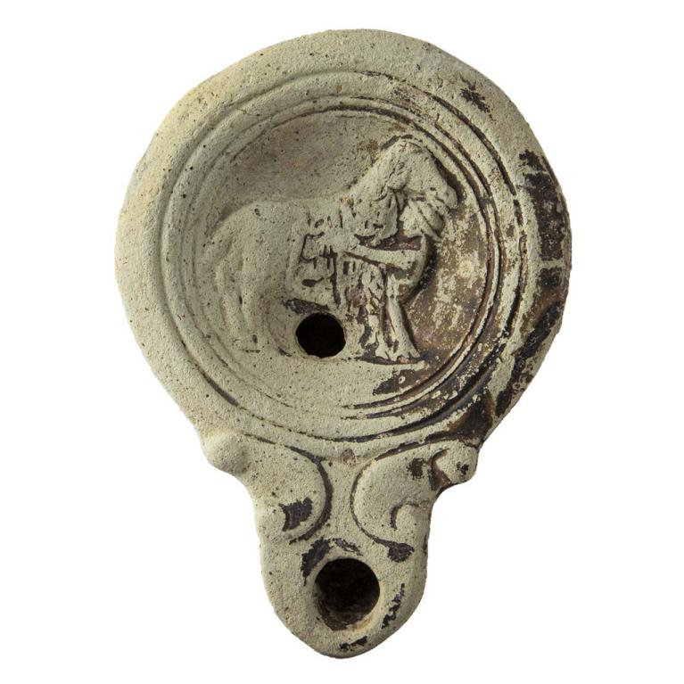 Ulysse attaché avec des cordes sous le ventre d'un bélier pour s'échapper de la grotte de Polyphème. Signature OPPI D. 102 x 74x 21 mm Ancienne collection SLA. Provenance inconnue. Voir fiche N° 20160422 046 Ulysse attaché avec des cordes sous le ventre d'un bélier pour s'échapper de la grotte de Polyphème. Signature OPPI D. 102 x 74x 21 mm Ancienne collection SLA. Provenance inconnue. Voir fiche N° 20160422 046