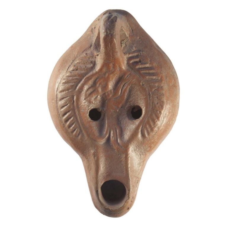 Chien avec un collier, de profil, à droite. D. 115 x 73 x 27 mm Acquisition SVV Fraysse & Associés, Paris. N° 20160608 120 Chien avec un collier, de profil, à droite. D. 115 x 73 x 27 mm Acquisition SVV Fraysse & Associés, Paris. N° 20160608 120