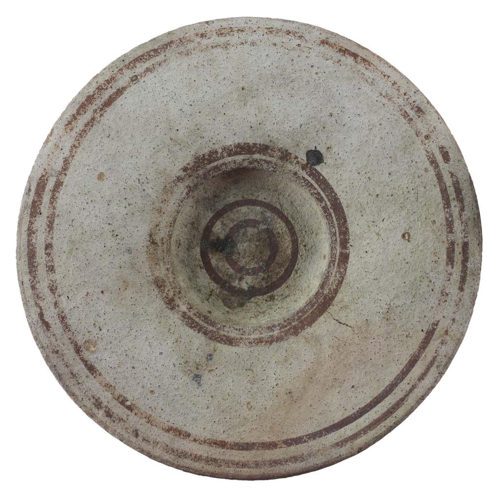 Diamètre 150 mm, Ep. 25 mm Acquisition SVV Sequana, Rouen, France. Provenance inconnue. N° 20161001 014 Diamètre 150 mm, Ep. 25 mm Acquisition SVV Sequana, Rouen, France. Provenance inconnue. N° 20161001 014